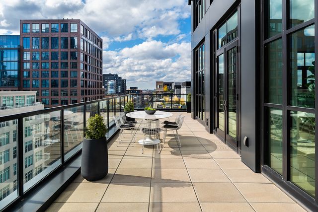 900 W Washington Boulevard PHW, Chicago, IL 60607