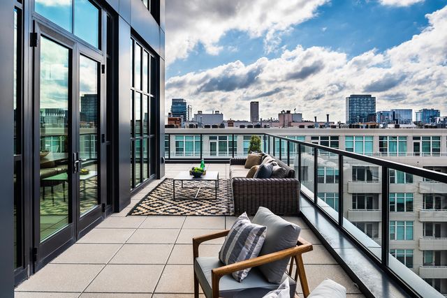 900 W Washington Boulevard PHW, Chicago, IL 60607