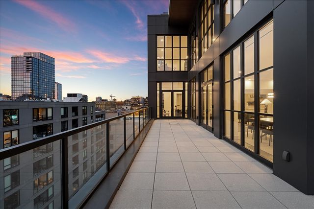 900 W Washington Boulevard PHW, Chicago, IL 60607