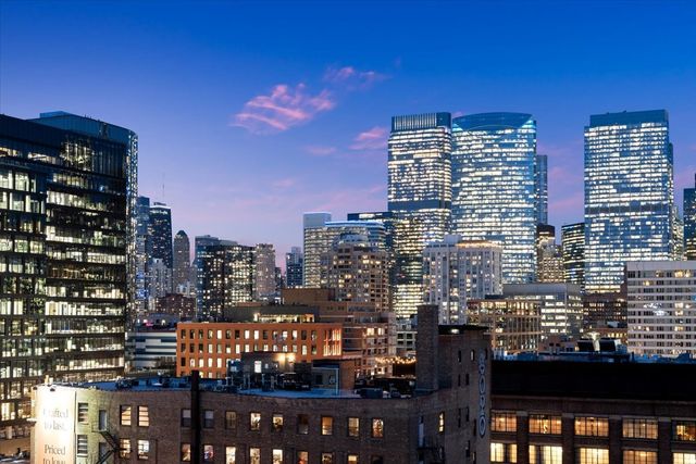 900 W Washington Boulevard PHW, Chicago, IL 60607