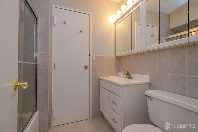 12-J Avon Drive, East Windsor, NJ 08520