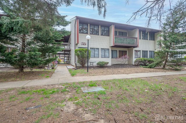 12-J Avon Drive, East Windsor, NJ 08520