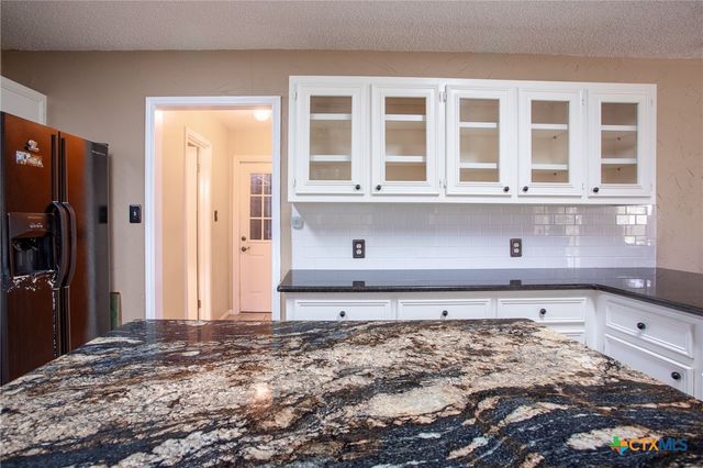 1535 Live Oak Drive, Inez, TX 77968