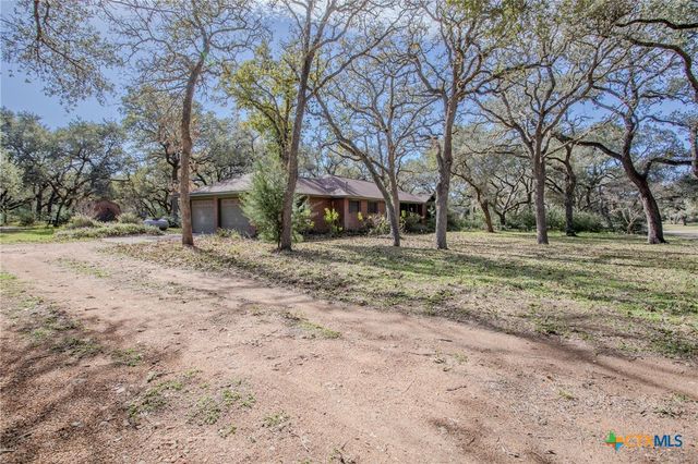 1535 Live Oak Drive, Inez, TX 77968