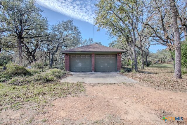 1535 Live Oak Drive, Inez, TX 77968
