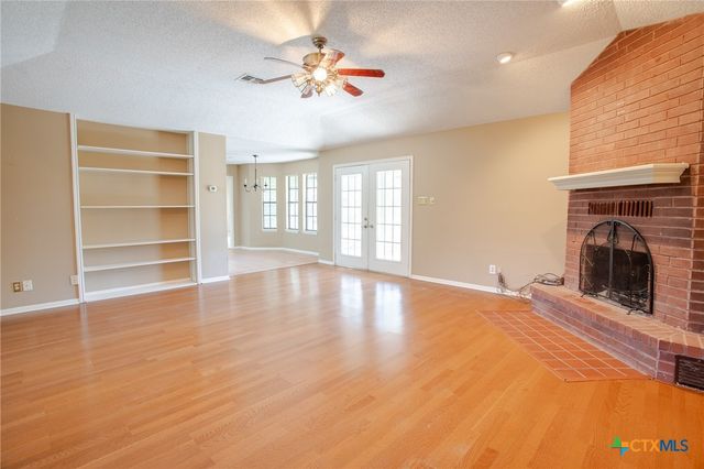 1535 Live Oak Drive, Inez, TX 77968