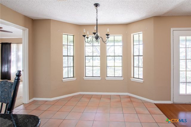 1535 Live Oak Drive, Inez, TX 77968