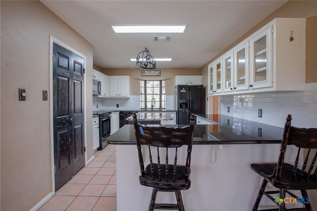 1535 Live Oak Drive, Inez, TX 77968