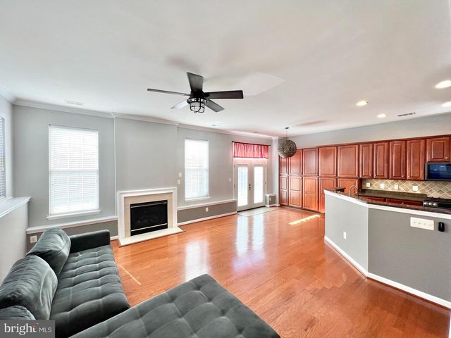 4240 SONIA CT, Alexandria, VA 22309