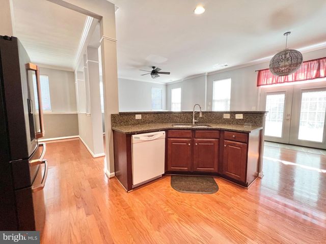 4240 SONIA CT, Alexandria, VA 22309