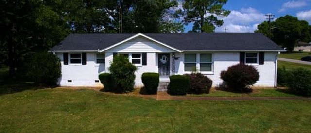 927 Woods Lake Dr, Madison, TN 37115