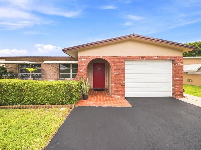1221 NW 45th St, Deerfield Beach, FL 33064