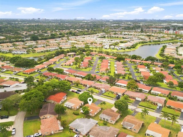 1221 NW 45th St, Deerfield Beach, FL 33064