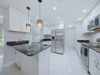 1221 NW 45th St, Deerfield Beach, FL 33064