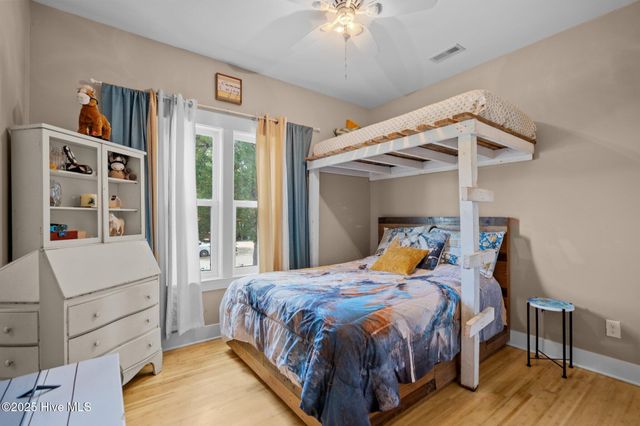 129 NE 1st Street, Oak Island, NC 28465