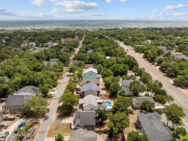 129 NE 1st Street, Oak Island, NC 28465
