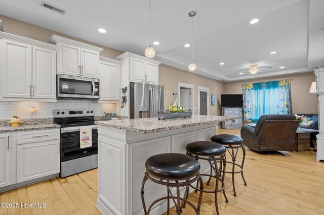 129 NE 1st Street, Oak Island, NC 28465