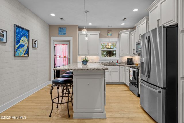 129 NE 1st Street, Oak Island, NC 28465