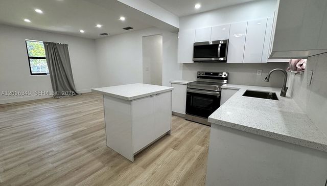 6810 SW 1st St 0, Miami, FL 33144