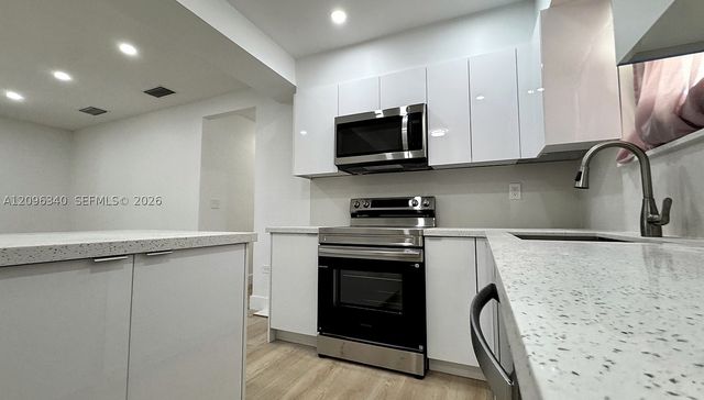 6810 SW 1st St 0, Miami, FL 33144