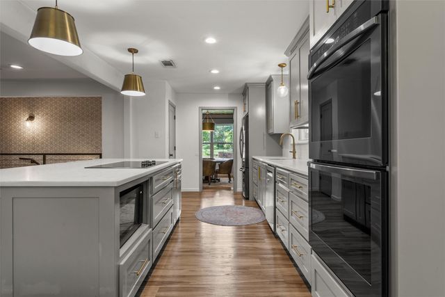 1009 Bob O Link, Woodway, TX 76712