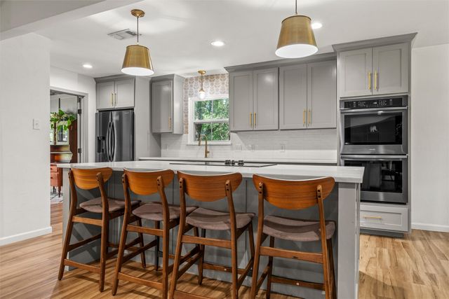 1009 Bob O Link, Woodway, TX 76712