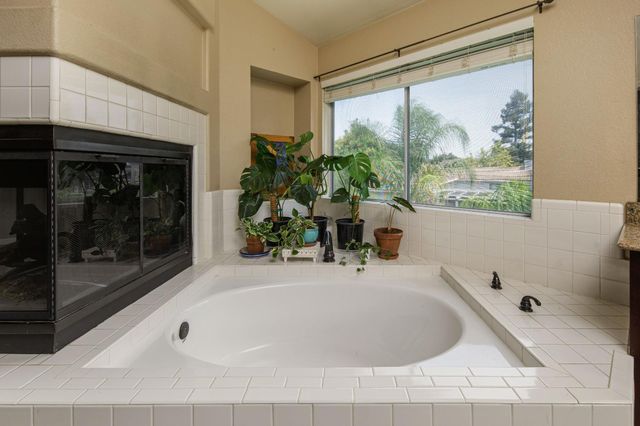 200 Avocado Pl, Brentwood, CA 94513