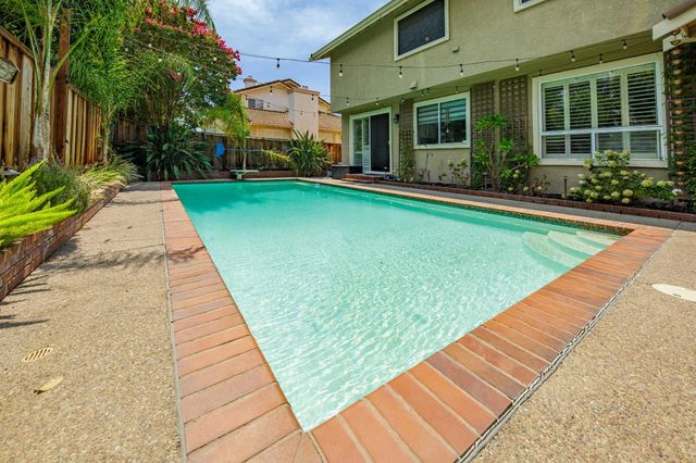 200 Avocado Pl, Brentwood, CA 94513