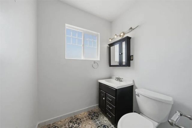 805 N Lyman Avenue, Covina, CA 91724