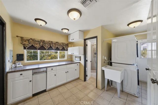 805 N Lyman Avenue, Covina, CA 91724