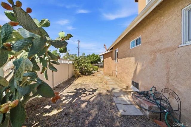 805 N Lyman Avenue, Covina, CA 91724