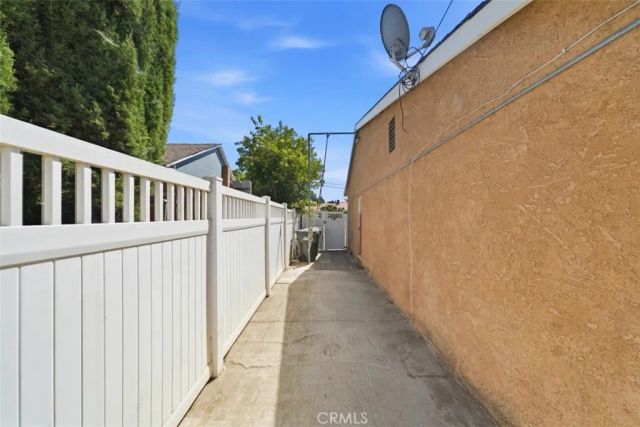 805 N Lyman Avenue, Covina, CA 91724
