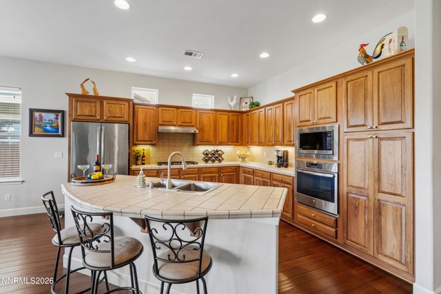 3272 Dog Leg Drive, Minden, NV 89423