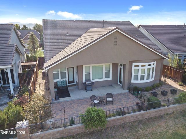 3272 Dog Leg Drive, Minden, NV 89423