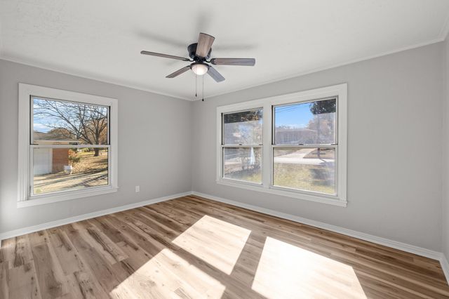 122 Brierwood Dr, Palestine, TX 75801