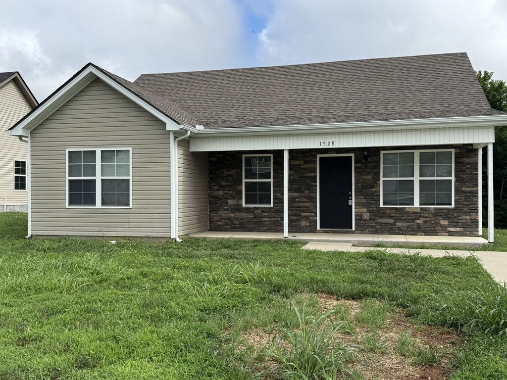 1529 Gambill Wood Dr, Smyrna, TN 37167