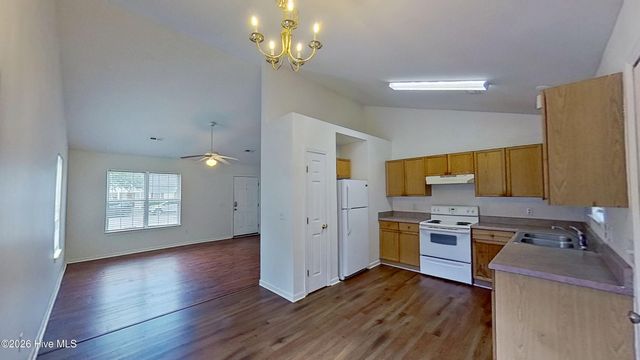 4252 Sunglow Drive, Wilmington, NC 28405