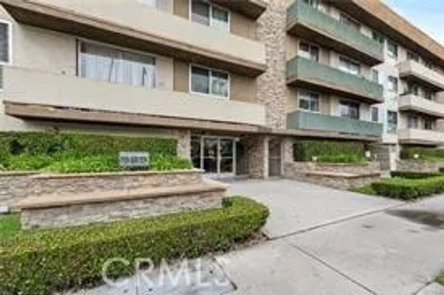 525 N Sycamore Avenue 333, Los Angeles, CA 90036