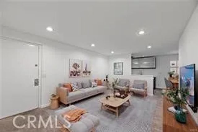 525 N Sycamore Avenue 333, Los Angeles, CA 90036