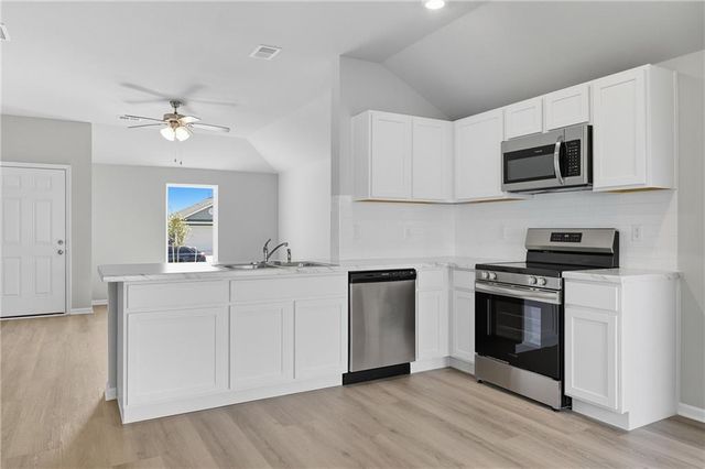 20208 W 194th Terrace, Spring Hill, KS 66083