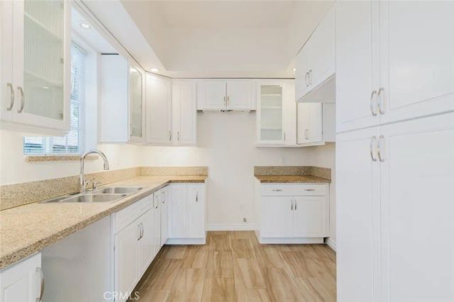 7947 Woodman Avenue, Panorama City, CA 91402