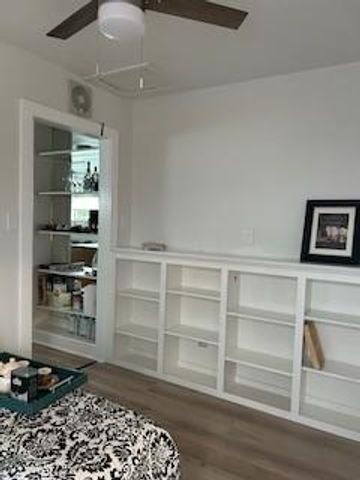 613 BRENTWOOD ST B, Austin, TX 78752