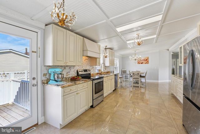 12 LITTLE JOHN CT, Elkton, MD 21921