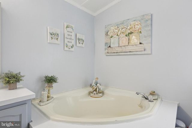 12 LITTLE JOHN CT, Elkton, MD 21921