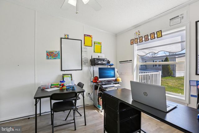 12 LITTLE JOHN CT, Elkton, MD 21921