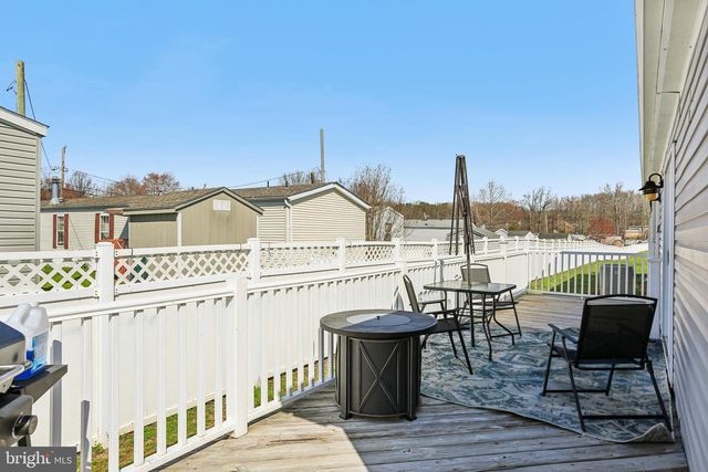 12 LITTLE JOHN CT, Elkton, MD 21921