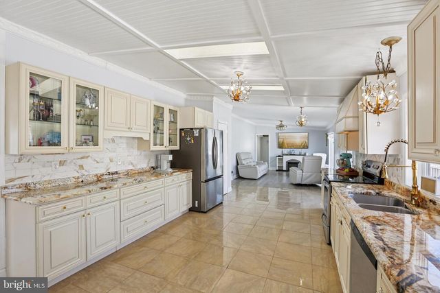 12 LITTLE JOHN CT, Elkton, MD 21921