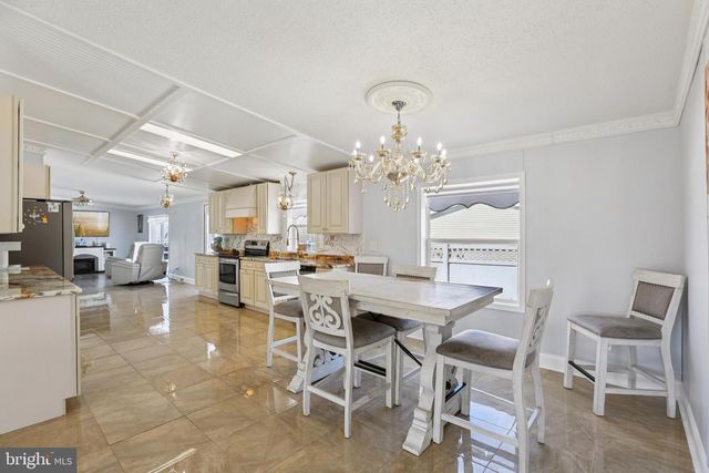 12 LITTLE JOHN CT, Elkton, MD 21921