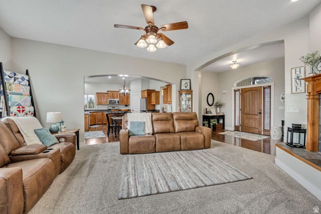 366 E 6600 S, Hyrum, UT 84319