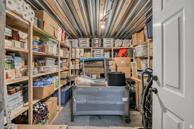 366 E 6600 S, Hyrum, UT 84319